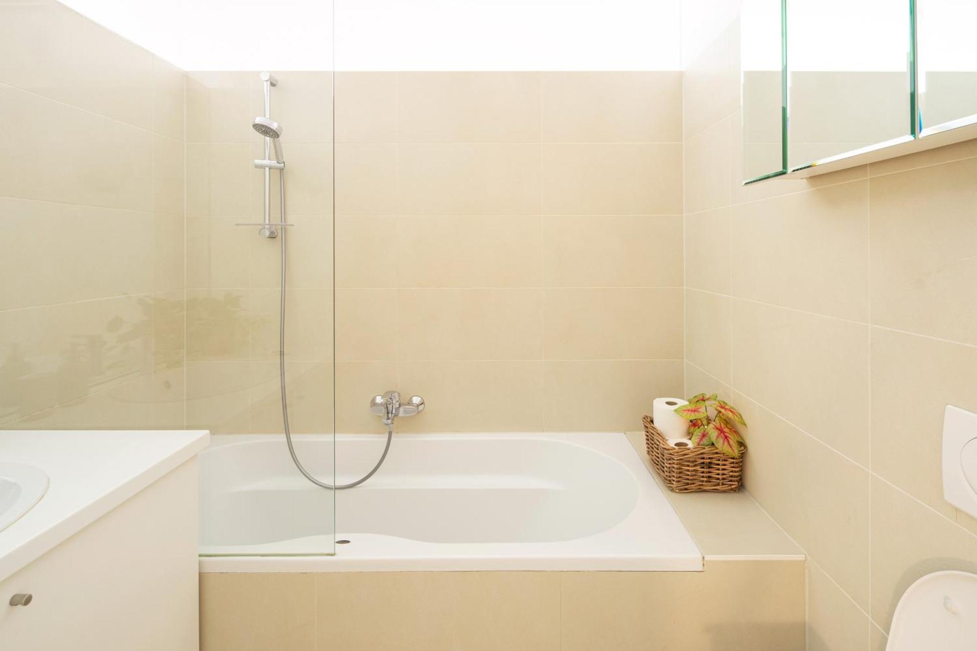 Gemuetliches, Ruhiges Apartment - 90M2 Mit Garten Und Terrasse Wiedeń Zewnętrze zdjęcie